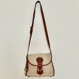 Dooney and Bourke Vintage Essex Medium
